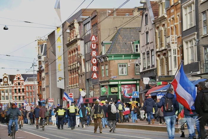 Demonstratie Amsterdam tegen beleid overheid