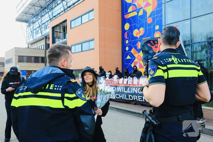 Demonstratie bij Mediapark in Hilversum