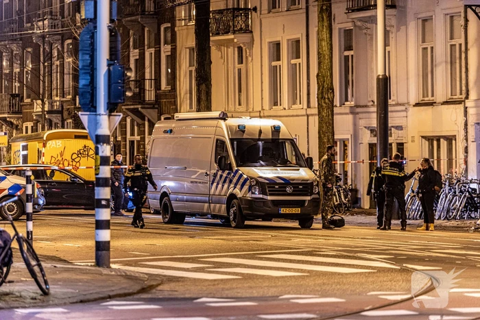 Plofkraak op geldautomaat bij souvenirwinkel