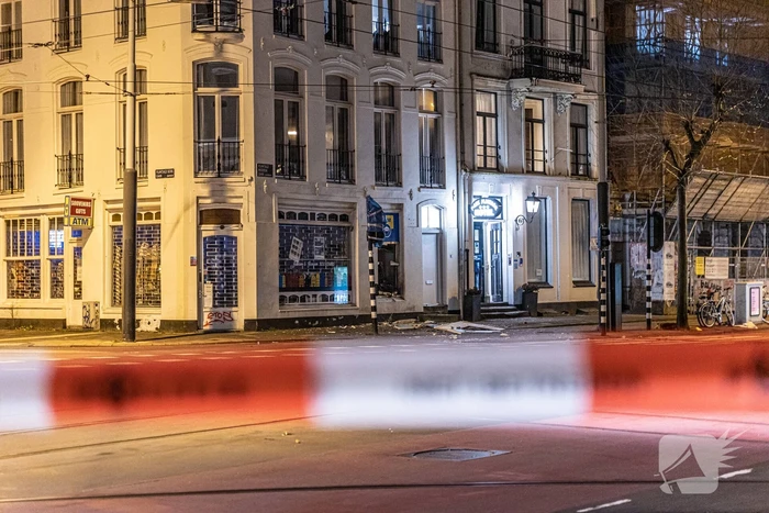 Plofkraak op geldautomaat bij souvenirwinkel