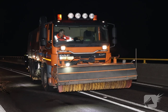 Twee voertuigen botsen op elkaar- Zeelandbrug dicht