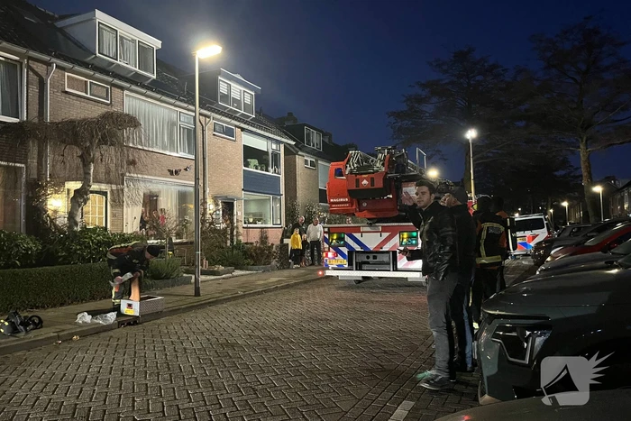 Schoorsteenbrand zorgt voor flinke rookontwikkeling