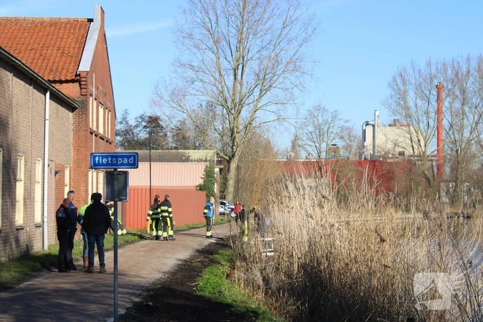 Gezonken boot lekt brandstof
