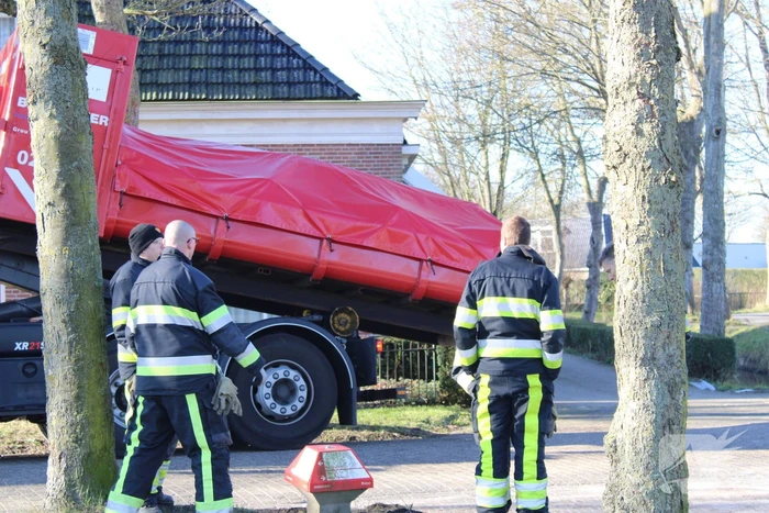 Gezonken boot lekt brandstof