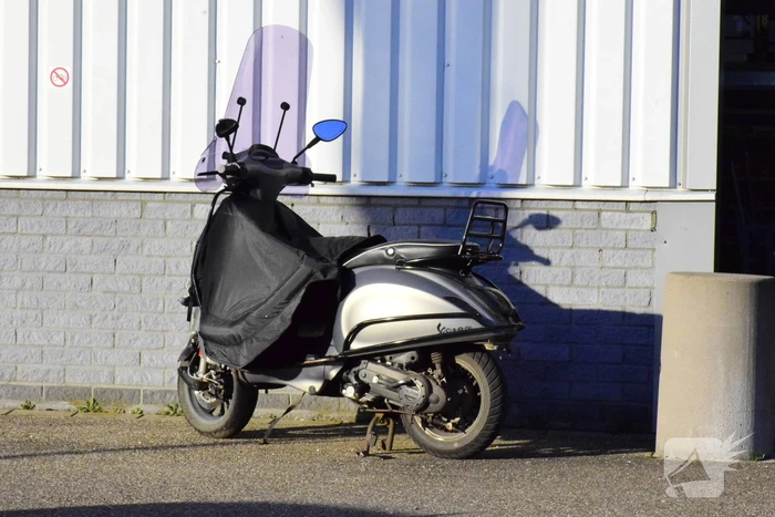 Scooterrijder gewond bij botsing met auto