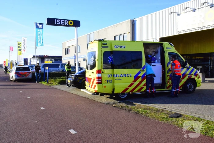 Scooterrijder gewond bij botsing met auto