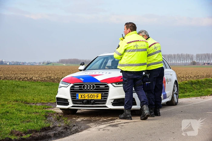 Vrouwelijke fietser zwaargewond bij botsing met scooterrijder