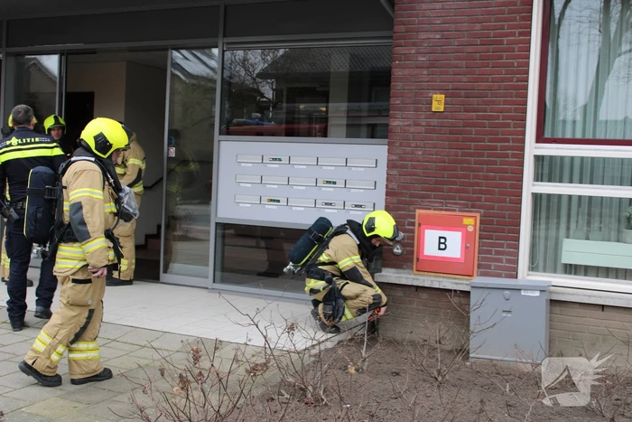 Brandweer doet onderzoek naar gaslucht