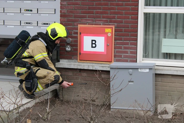 Brandweer doet onderzoek naar gaslucht