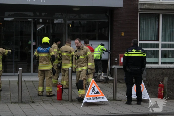 Brandweer doet onderzoek naar gaslucht