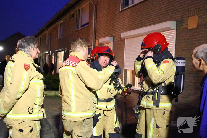 Brandweer onderzoekt gaslucht in woning