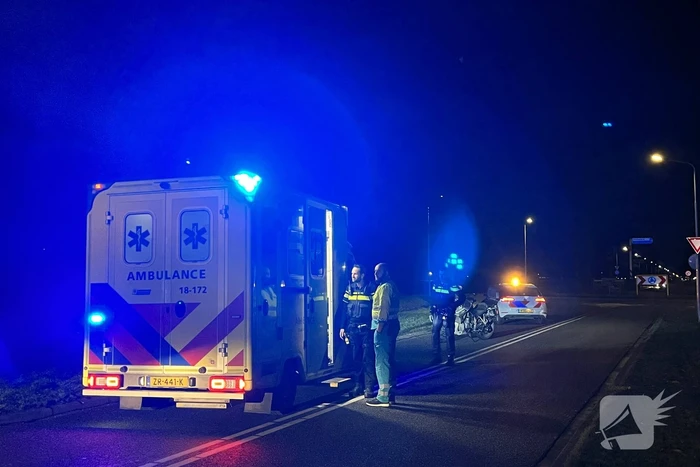 Twee personen ten val met motor