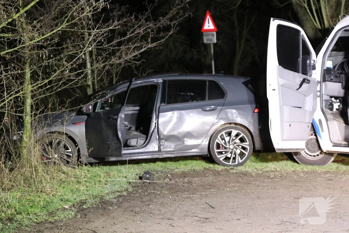 Twee gewonden en drie aanhoudingen na mogelijke ontvoering, politie lost schoten