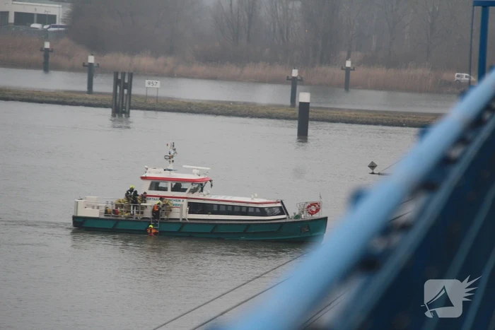 Traumahelikopter ingezet voor persoon te water