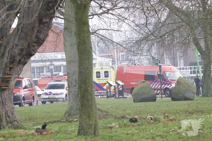 Traumahelikopter ingezet voor persoon te water