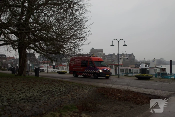Traumahelikopter ingezet voor persoon te water