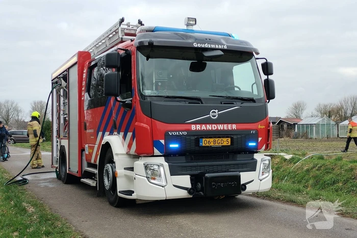 Schuur in volkstuin uitgebrand