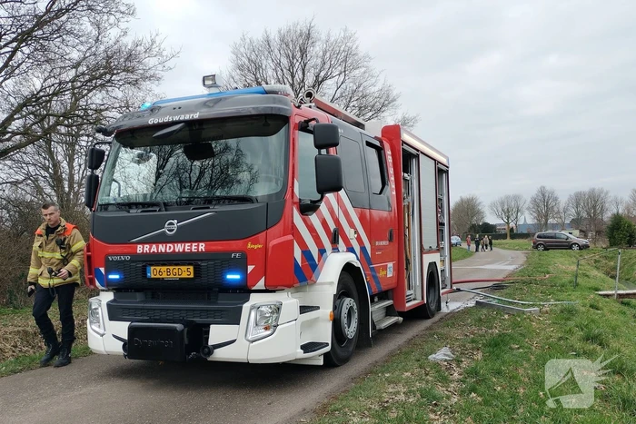 Schuur in volkstuin uitgebrand