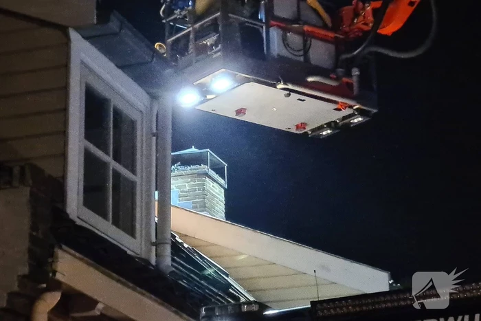 Schoorsteenbrand bij woning in binnenstad