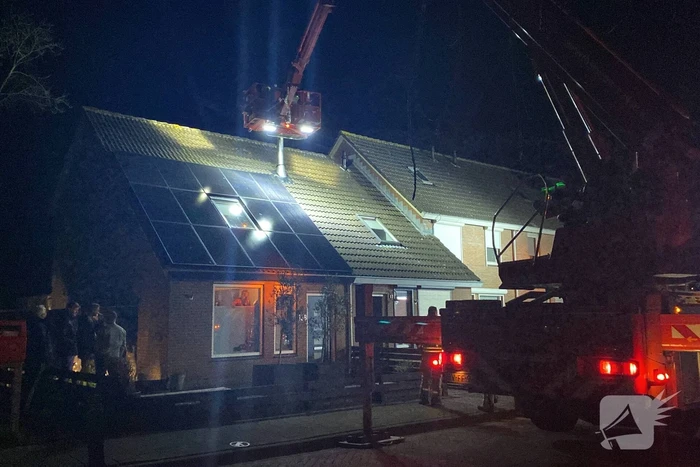 Schoorsteenbrand snel onder controle