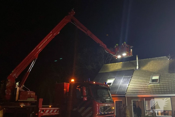 Schoorsteenbrand snel onder controle