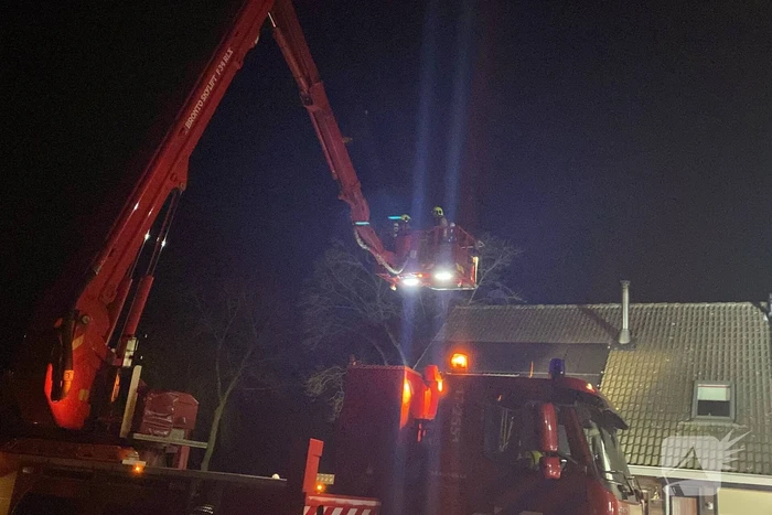Schoorsteenbrand snel onder controle