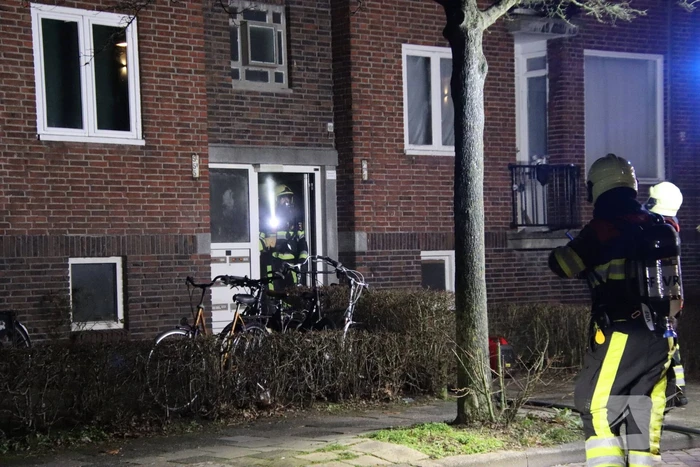 Veel rookontwikkeling bij brand in kelder