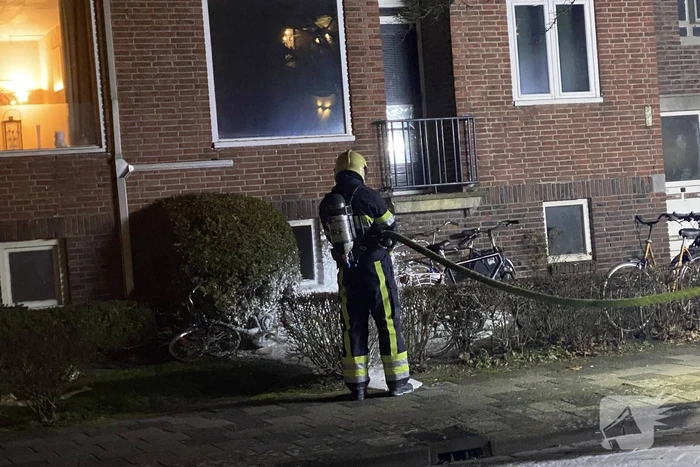 Veel rookontwikkeling bij brand in kelder