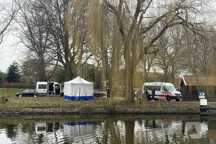 Politieonderzoek na aantreffen overleden persoon in water