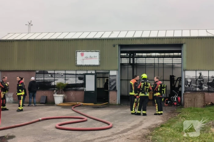 Brandweer voorkomt grote brand in kas