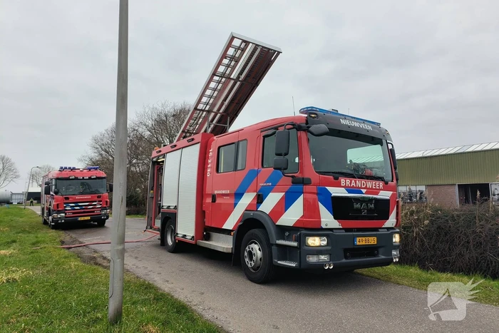 Brandweer voorkomt grote brand in kas