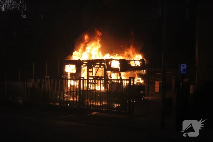 Camper verwoest door brand