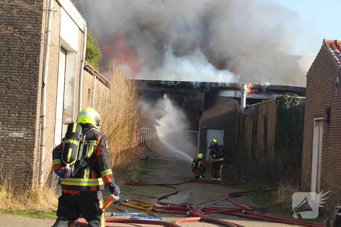 Zeer grote brand leegstaand fabrieksgebouw