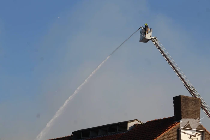 Zeer grote brand leegstaand fabrieksgebouw