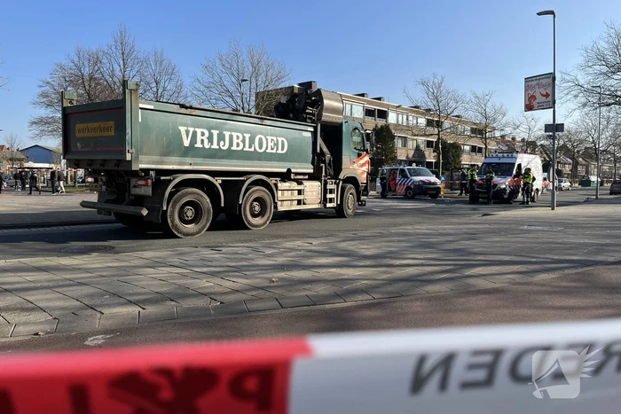 Vrouw ernstig gewond bij aanrijding met vrachtwagen