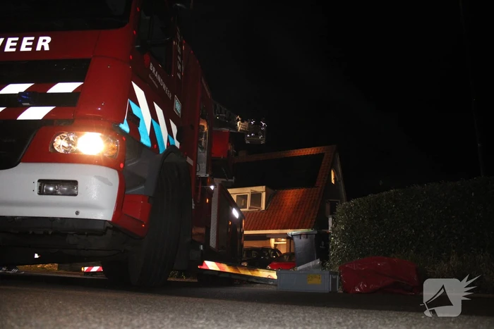 Brand in schoorsteen woning