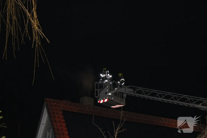 Brand in schoorsteen woning