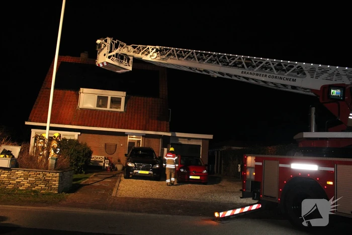 Brand in schoorsteen woning