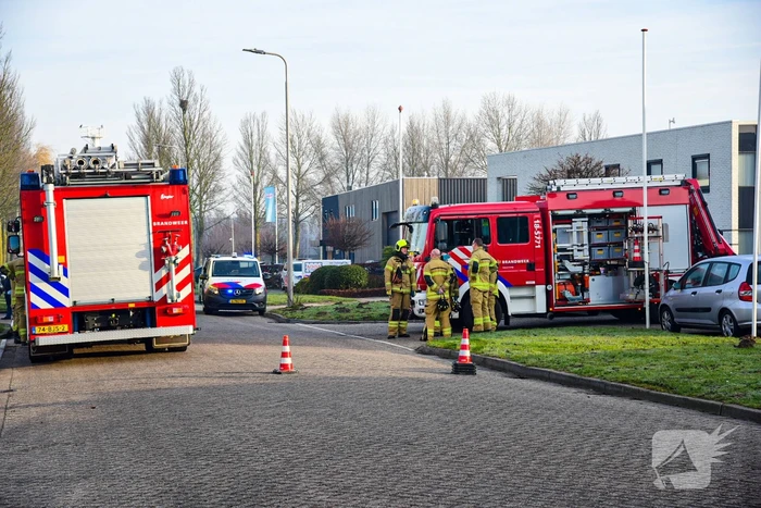 Persoon gewond bij bedienen van een machine