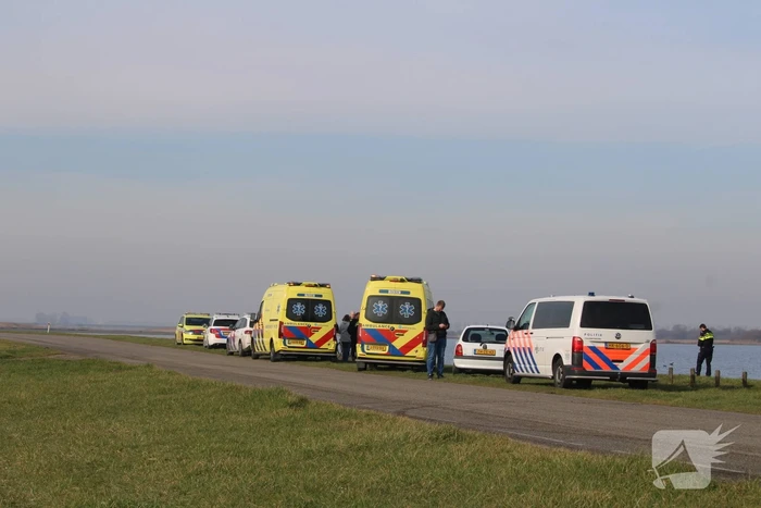 Persoon overleden na val in het water