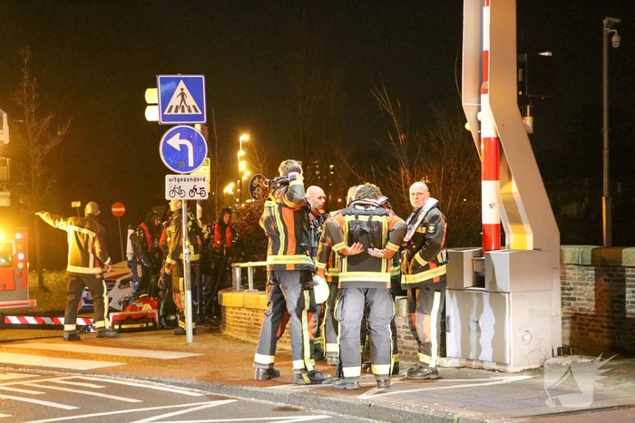 Zoekactie naar mogelijke persoon te water