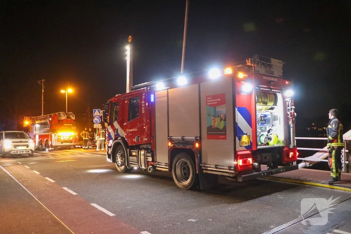 Zoekactie naar mogelijke persoon te water