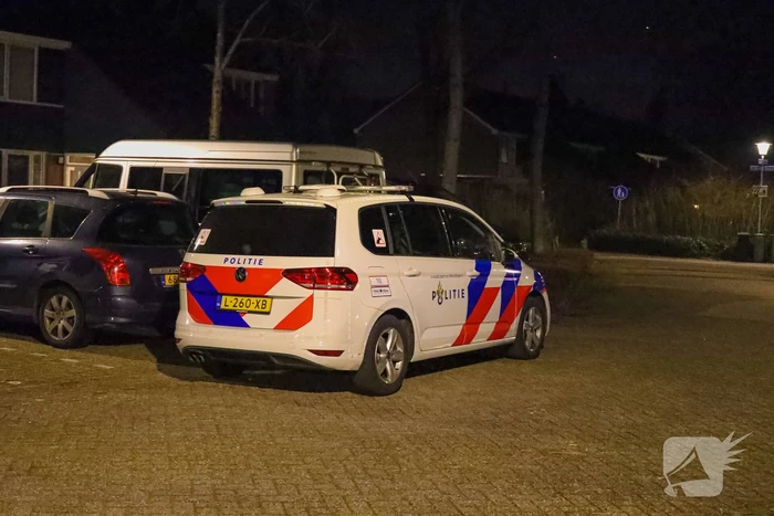 Politie houdt zoekactie naar inbrekers