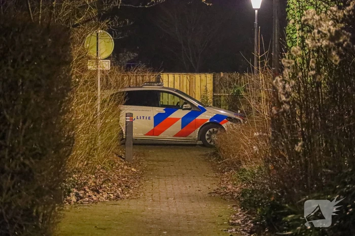 Politie houdt zoekactie naar inbrekers