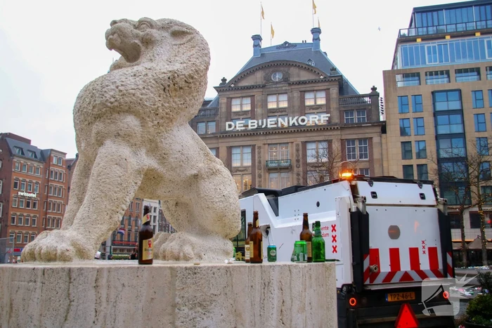 Stadsreiniging druk met rommel van supporters