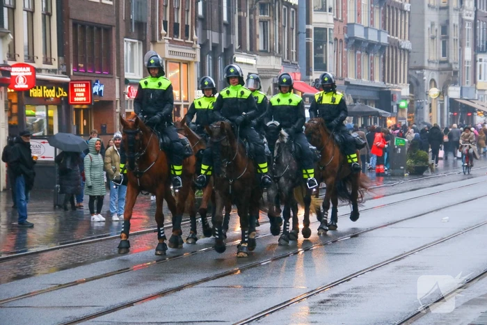 Stadsreiniging druk met rommel van supporters