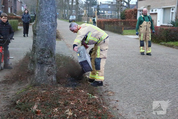 Brand in schoorsteen snel onder controle