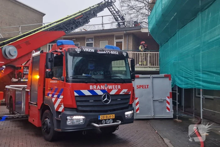 Drie woningen ontruimd vanwege brand