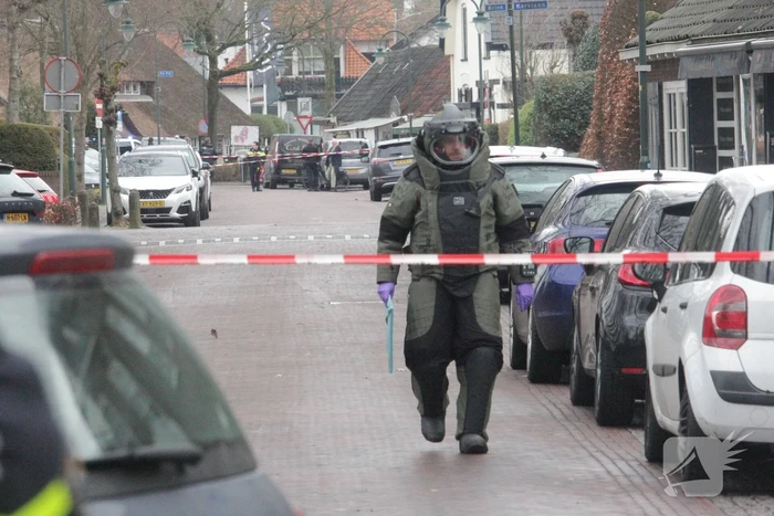 Explosieven Opruimingsdienst doet onderzoek naar mogelijke explosief