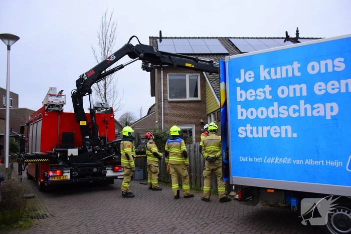 Albert Heijn bezorgdienst laat carport instorten
